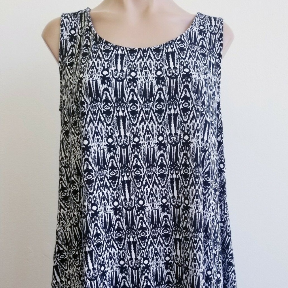 iGENJUN  Summer Sleeveless Black and White Top